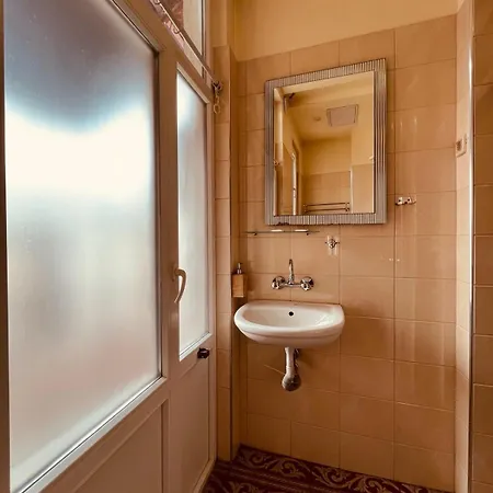 Rooms43 Guest house